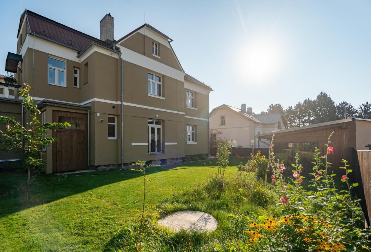Vila Nmnm Nove Mesto na Morave Exteriör bild