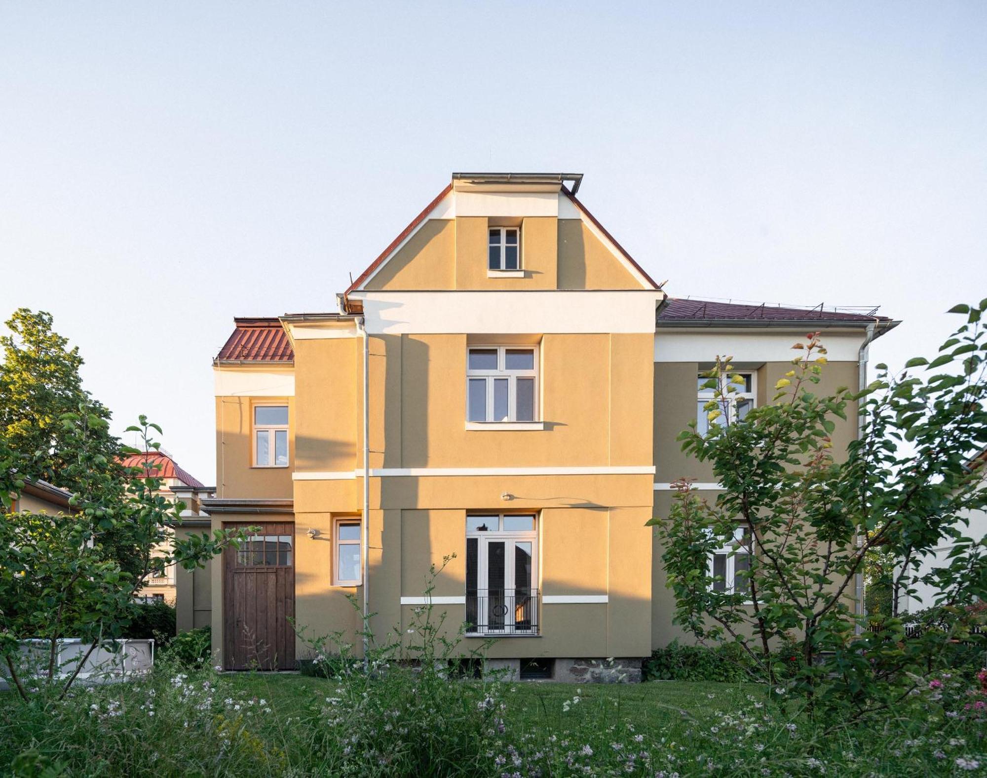 Vila Nmnm Nove Mesto na Morave Exteriör bild